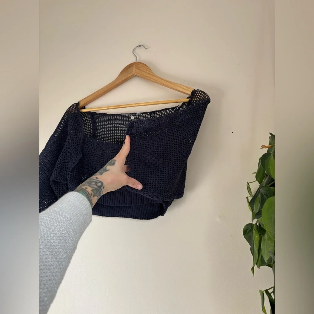 Anthropologie Knitted & Knotted Crochet Tee in Navy